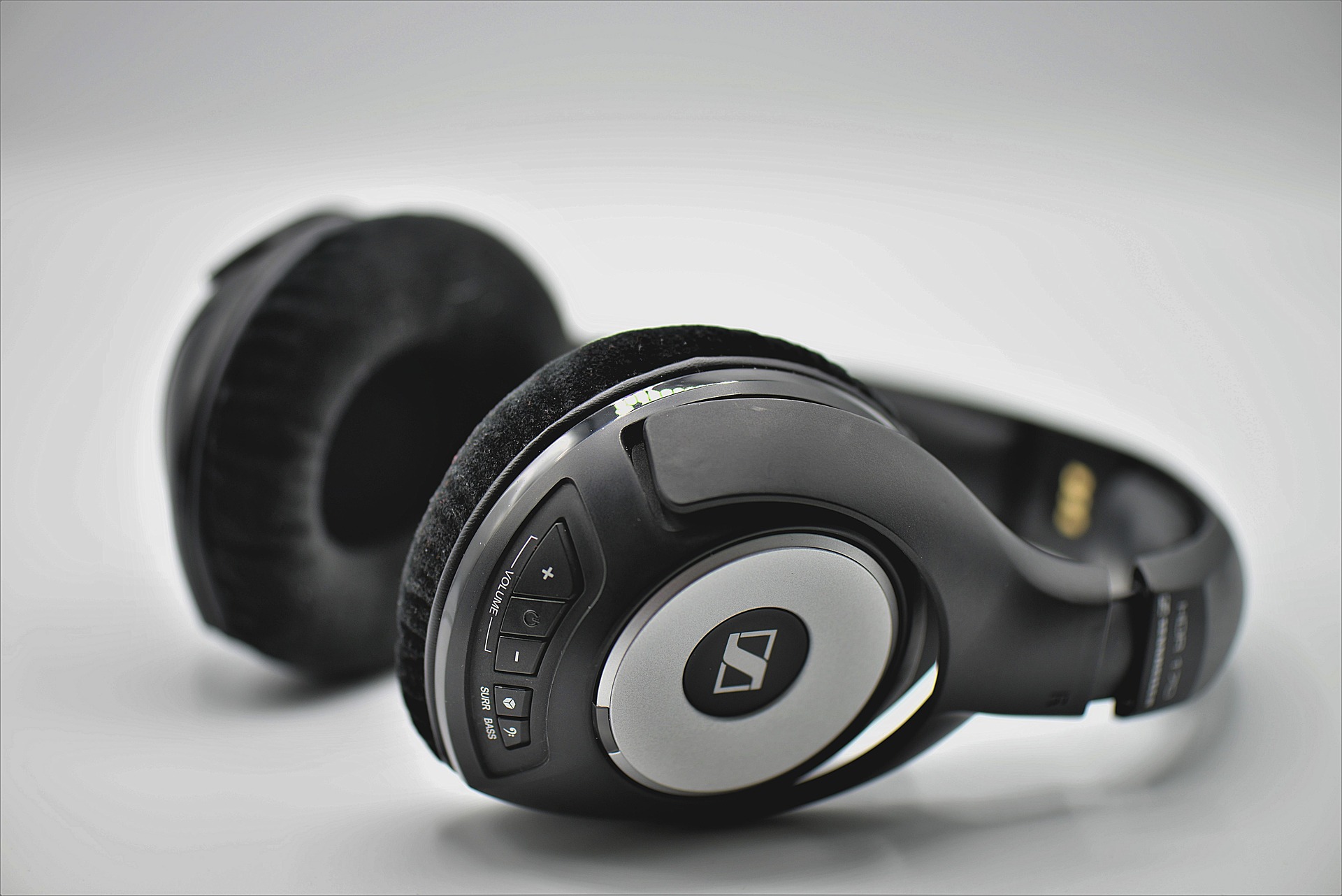 Read more about the article 10 great wireless headphone options